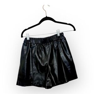 Topshop Black Faux Leather High-Rise Pleated Shorts Grunge Punk Small